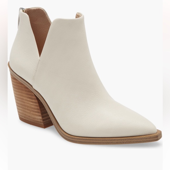 Vince Camuto Gigietta 9 M Fluff white cream leather bootie ankle boot - Picture 1 of 17